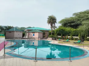 Golden Tulip Panchkula - Pool