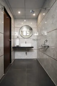 Orin Suites Gachibowli - Salle de bain