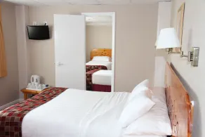 King Charles Hotel - Room