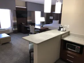Hampton Inn & Suites Chapel Hill-Carrboro/Downtown - Zimmer