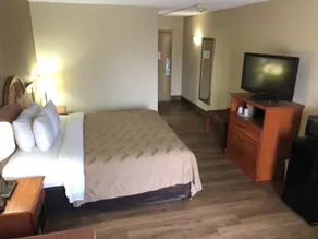 Quality Inn Near Joint Base Andrews-Washington Area - Chambre