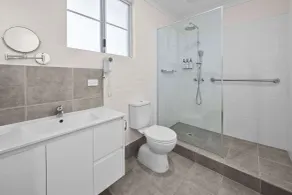 Econo Lodge Border Gateway Wodonga - Bathroom
