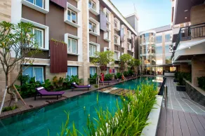 Quest San Denpasar by ASTON - Pool