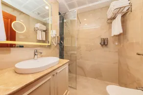 Triton Hotel - Salle de bain