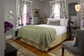 1825 Inn Bed and Breakfast - Room