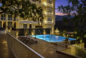 Mewar Palace Luxury Resort & Private Pool Villas Udaipur - Basseng