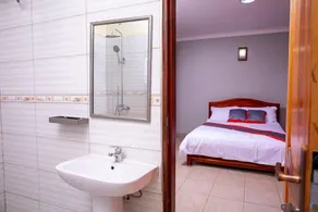 Karay Apartments - Bathroom