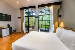 Tifakara by the Waterfall - Room