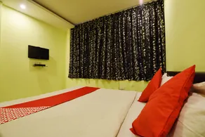 OYO 3311 Hotel Apple 9 - Room