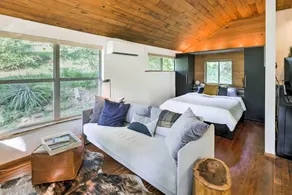 2 Mi to Dtwn: Pet-Friendly Austin Studio w/ Yard - Interiør