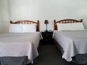 Stone Mountain Lodge - Room
