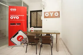 Marcello Residence Siwalankerto near Petra University Surabaya Mitra RedDoorz - Reception