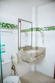 Água de Coco Pousada - Bathroom