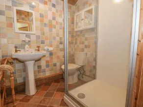 Gemütliches Landhaus mit Garten - Badezimmer