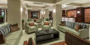 Embassy Suites by Hilton Alexandria Old Town - Réception
