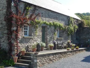 Alltybrain Farm Cottages - Hall