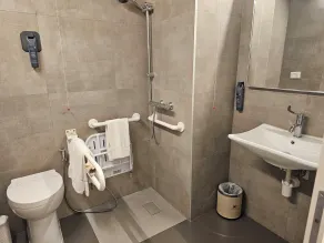 DC HOTEL INTERNATIONAL - Badezimmer