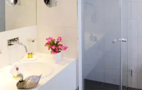 Hotel Adler - Weil am Rhein - Bathroom