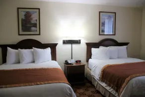 Hawthorn Suites by Wyndham Louisville East - Chambre