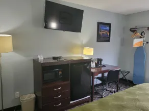 Quality Inn Grand Rapids Near Downtown - Chambre
