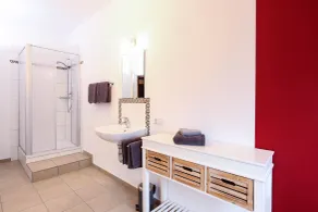 Pension Leonardo - Bathroom