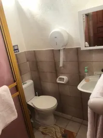 Casa de Huespedes Milena - Bathroom
