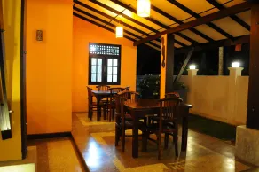 Sayo Villa - Restaurante