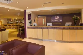 Premier Inn Chester - Railway Station - Reception