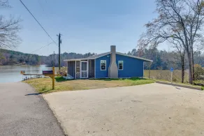 Bright Shelby Cottage w/ Deck & Creek Views! - Interior