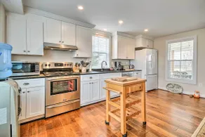 'Anny's Farm House' Near Middleburg & Wineries! - Interior