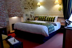 Logis Hotels Le Champalud Restaurant La Citadelle - Rom