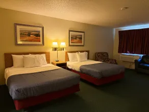 Cassville Four Seasons Inn & Suites - Rum