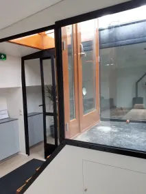 Boat Rooms on Water b&b - Interior entrance