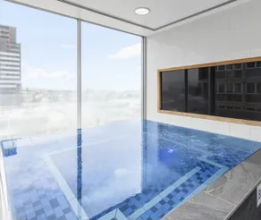 iStay Precinct Adelaide - Indoor spa tub