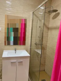 La Perla de Lujo - Hostel - Bathroom