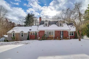 2 Mi to Talcott Mtn Trails: Spacious Family Home - Interiör
