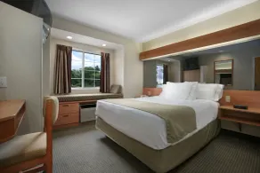 Microtel Inn & Suites by Wyndham Uncasville Casino Area - Chambre