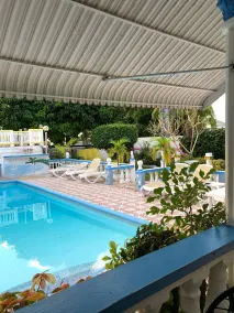 Pink Hibiscus Villa - View from room