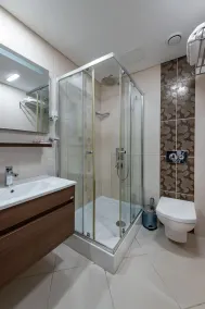 Aristocrat Hotel - Bathroom