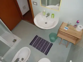Agriturismo il Podere Vedelago con San Bernardo, Alpaca e una Pentola di cose da scoprire - Bathroom