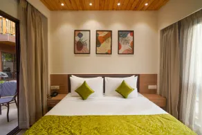 TreeHouse Mars Beach Cottages & Villas - Room
