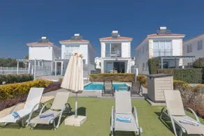 Villa Suri, Luxury Seafront Villa - Pool