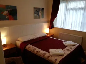 Melbourne House Hotel - Chambre