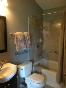 The Bluff on Whidbey - Bathroom