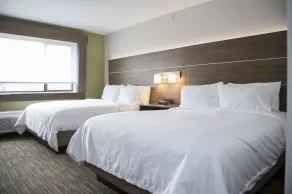 Holiday Inn Express & Suites Colorado Springs North by IHG - Room