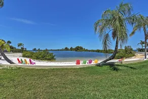 Gulf-View Balcony & Pool Access: Hudson Retreat - Interior
