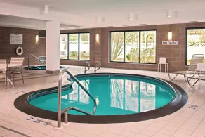 Courtyard Newburgh Stewart Airport - Piscine