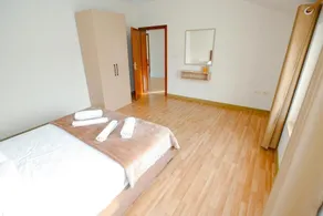 Urban Escape Guesthouse - Room