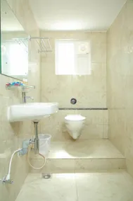 Hotel Ramyas - Baño