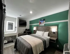Bishop Arts Suites - Room